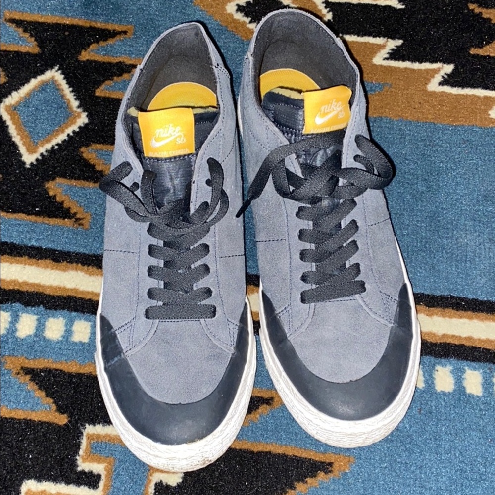 Nike Lance Mountain Blazer Mid Chukka Sneaker